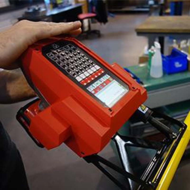 E-MARK XL ワイヤレス手持ち刻印機