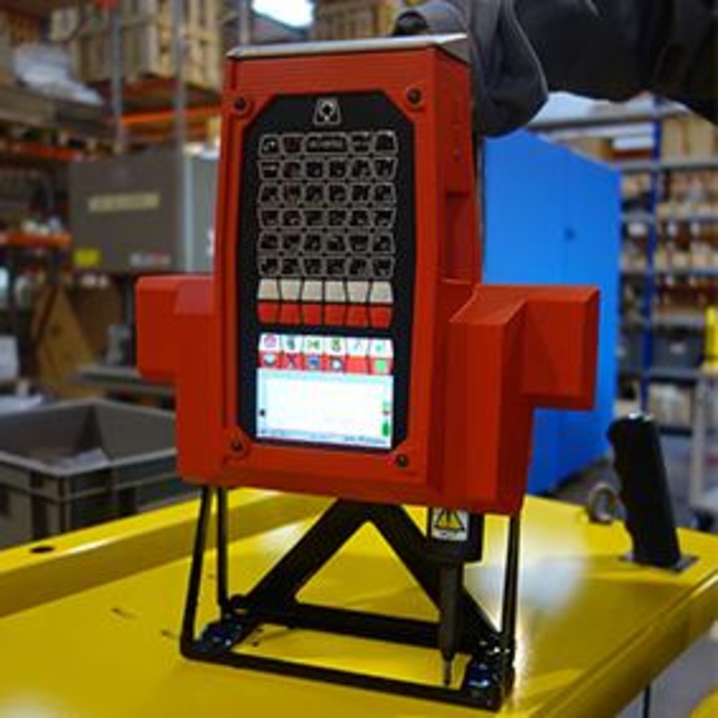 E-MARK XL ワイヤレス手持ち刻印機